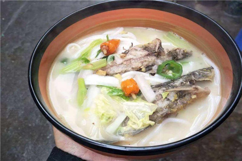 鱼易院鱼粉,一碗汤鲜味美的背后